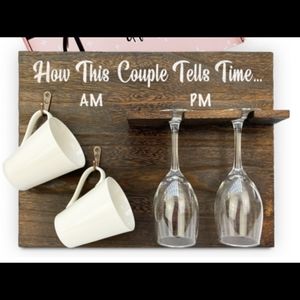 NWT "HOW THIS COUPLE TELLS TIME" WINE GLASS / MUG RACK